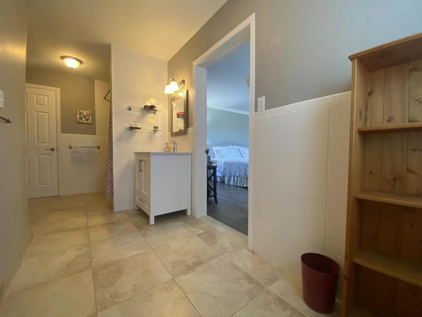 Bed and Breakfast Butterfly Manor Ниагара-Фолс Экстерьер фото