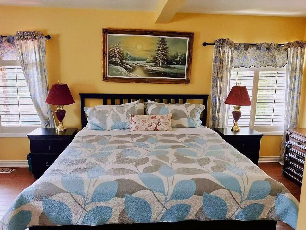 Bed and Breakfast Butterfly Manor Ниагара-Фолс Экстерьер фото
